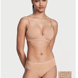Victoria's Secret Nude Seamless Panties